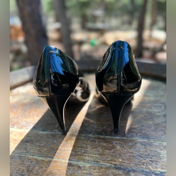 INC Gabriella Black Patent Leather peep toe 3" heels size 9.5 M - Picture 3 of 8